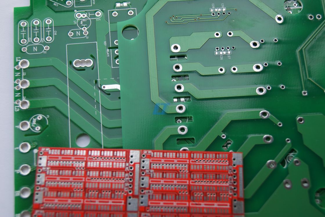 高電流重銅PCB モデル航空機制御ボードのための赤い溶接マスク