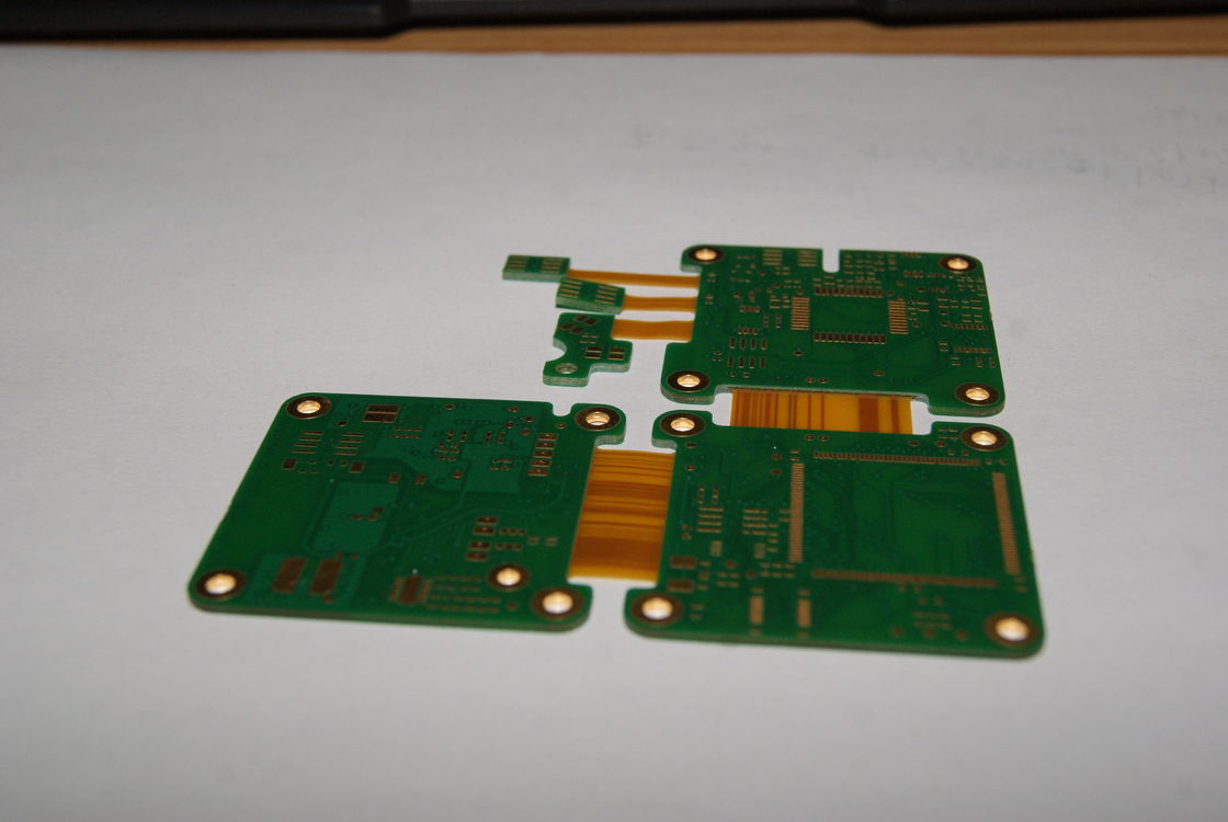 8ミリミリラインスペース ゲルバー/PCBファイルが必要で0.075ミリミリライン幅/間隔