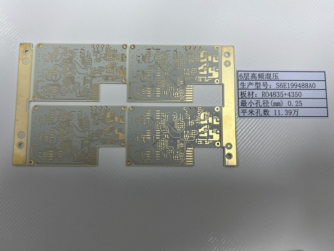 100%電気テスト ロジャーズ PCBボード 金色仕上げ 6層 RO4835+4350 混合物
