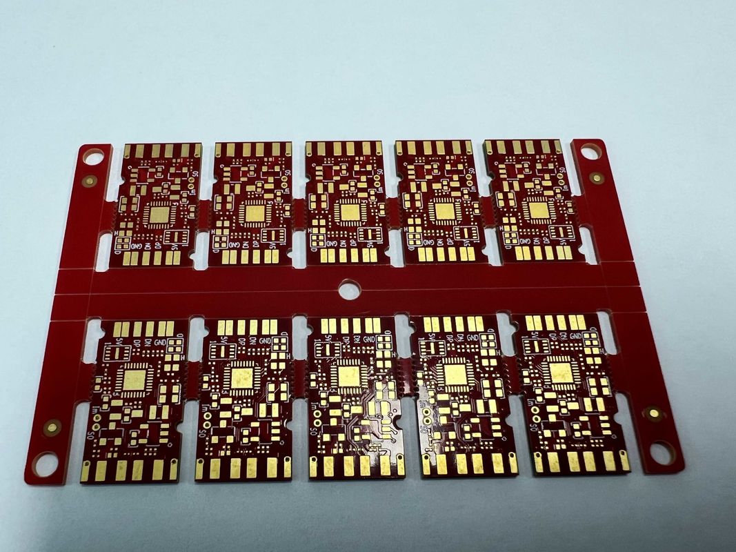 0.15mm 内層間隔 HDI PCBボード 白いシルクと最小の穴サイズ 0.1mm 利点