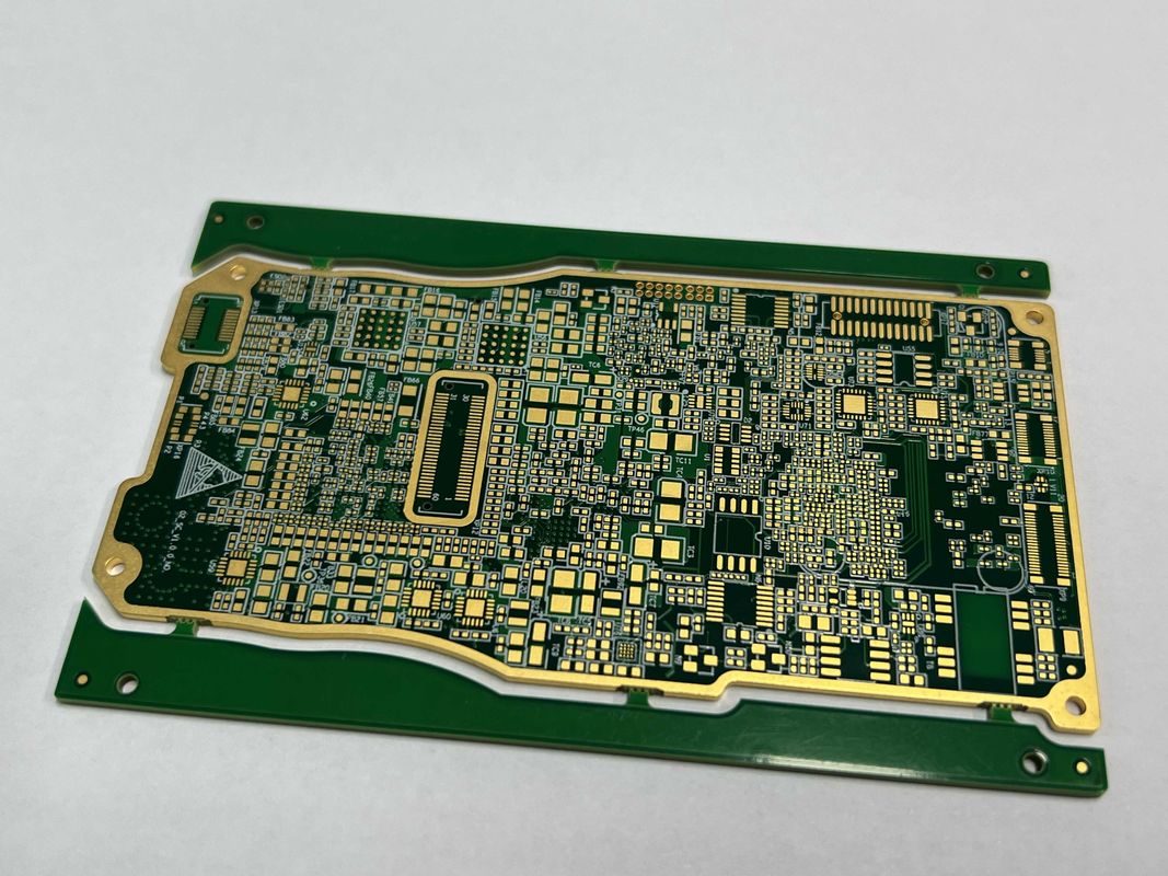 高密度インターコネクタ 高速PCBボード 最小穴サイズ0.15mm