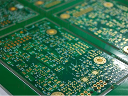 板の厚さ 0.2mm-6.00 mm 8mil-126mil 高密度モデルボード 0.4-3.2mm 高密度アプリケーションのための厚さ